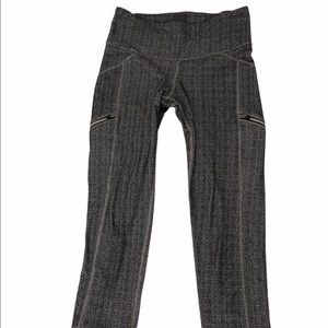 Athleta Static drifter crop capris small leggings